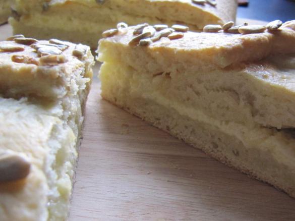 Party-Brot mit Käsefüllung