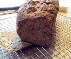 Malzbierbrot mit Äpfeln & Möhren