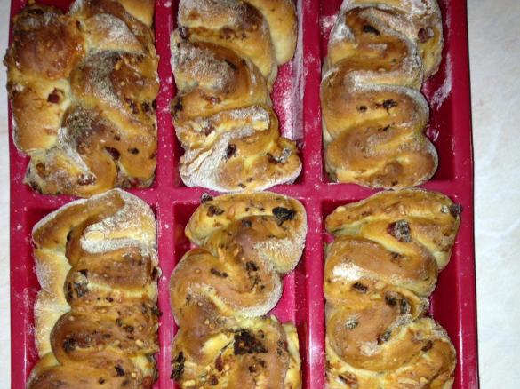 Zwiebel - Käse - Speck- Falte in der 9er Form