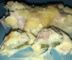 Tortellini-Auflauf mit Käse-Schinken-Sahne-Sauce