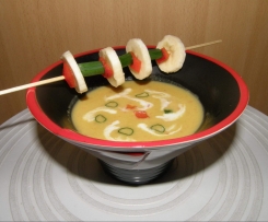 Fruchtige Kokos-Suppe, auch als Sauce geeignet (m. orig.)