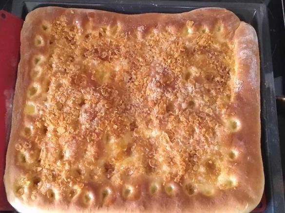 Butterkuchen mit Cornflakeskruste