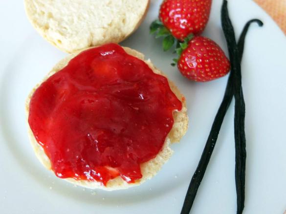 Erdbeer-Vanille-Samt