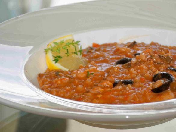Mediterranes Tomaten-Risotto (vegan)