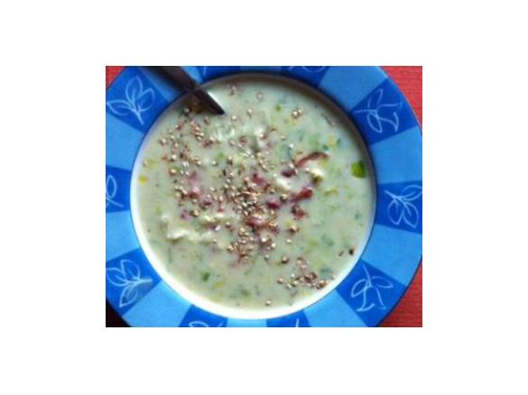 Lauch_Senfsuppe mit Speck und Salateinlage