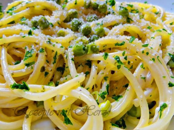 Spaghetti mit Zitronen-Knoblauchsoße
