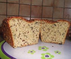 Eiweißbrot mit Sämereien