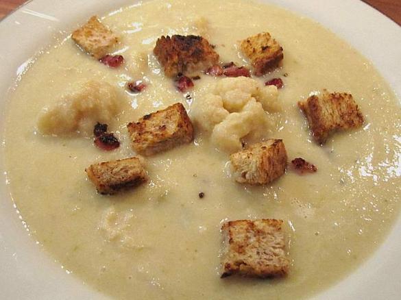 Blumenkohlsuppe