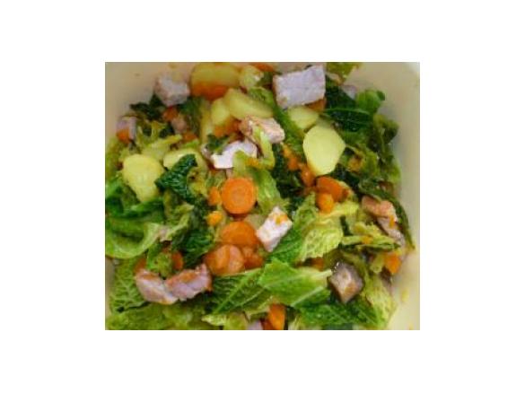 Wirsing-Möhren-Eintopf mit Kasseler