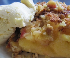 Grießauflauf mit Apfel-Mandelkruste