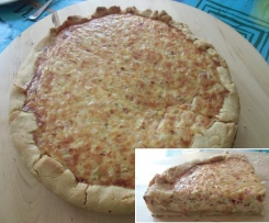 Quiche mit gek. Schinken, Frühlingszwiebeln und Parmesan