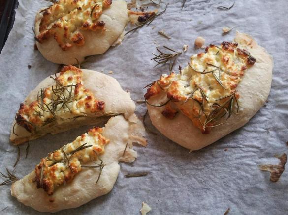 Rosmarin - Feta - Fladen (Brötchen)