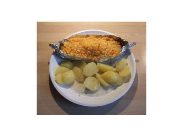 Lachsschiffchen mit Wurzelgemüse und Frischkäsesoße + Extra