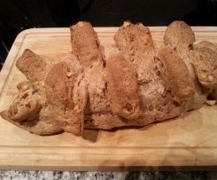 Variation von Baguette auf die Schnelle mit Schinken/ Käsewürfel