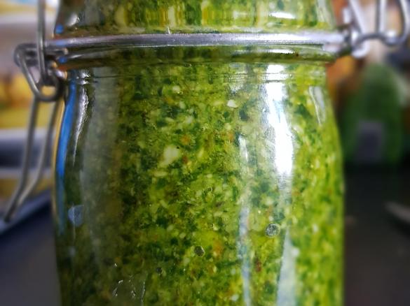 Kapuzinerkresse-Pesto