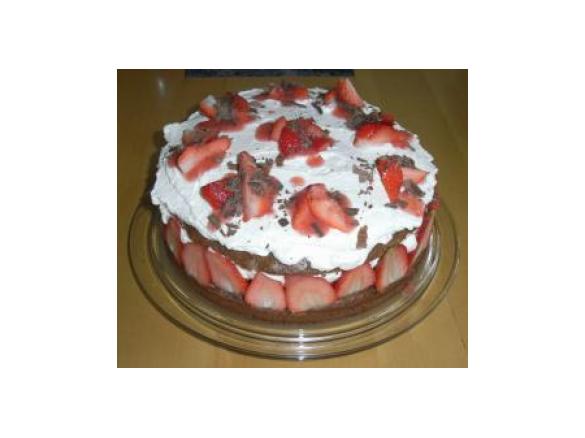 Erdbeer-Vanille-Torte mit Schokoboden
