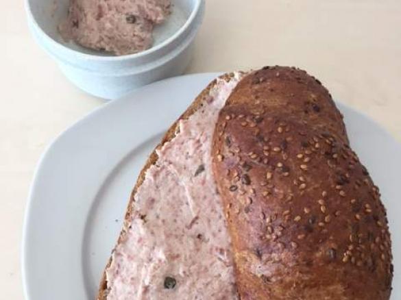 Schinkenaufstrich (Teewurst) Pfeffersäckchen-Style