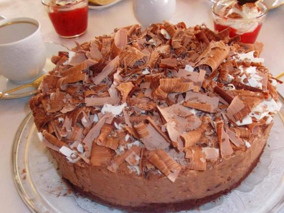 Sündige Schokomousse-Torte für Schokoholics