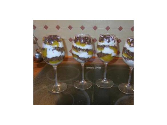 Pfirsich-Mascarpone-Knuspercreme