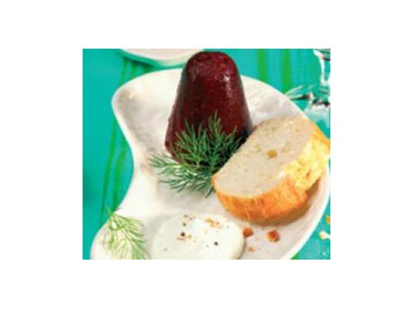 Rote-Bete-Sülzchen mit Schmandsauce