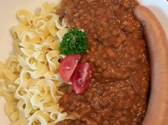 Linsen mit Spätzle und Saitenwurst