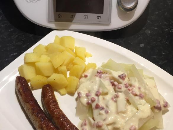 Helle Gemüsesauce mit Speck