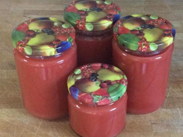 Erdbeer-Colada-Marmelade (Erdbeeren mit Kokosmilch und Rum)