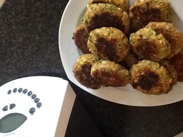 Zuccini Pflanzerl/Frikadellen