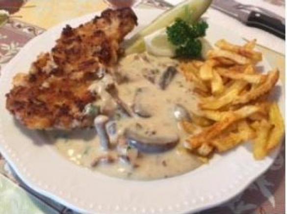 Jägerschnitzel in Pilz rahmsoße