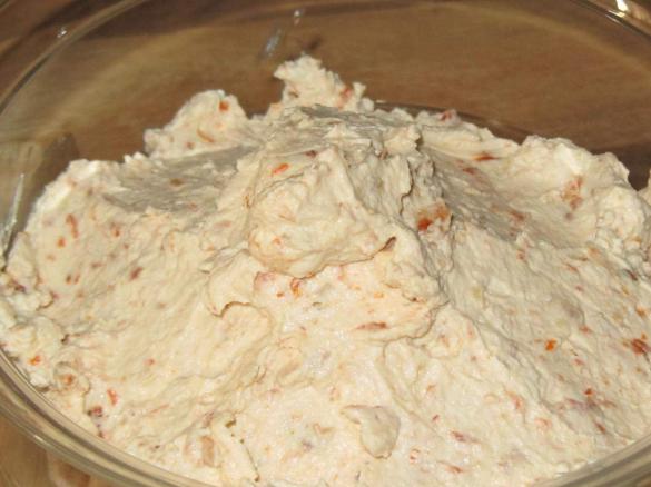 Tomaten-Rosmarin-Dip