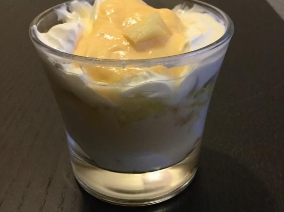 Eierlikör-Ananas Dessert