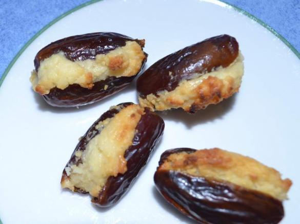 Gebackene gefüllte Datteln - Ägyptische