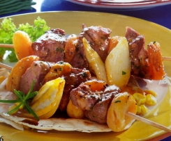 Grillspieße mit Rinderfilet und Aprikosen