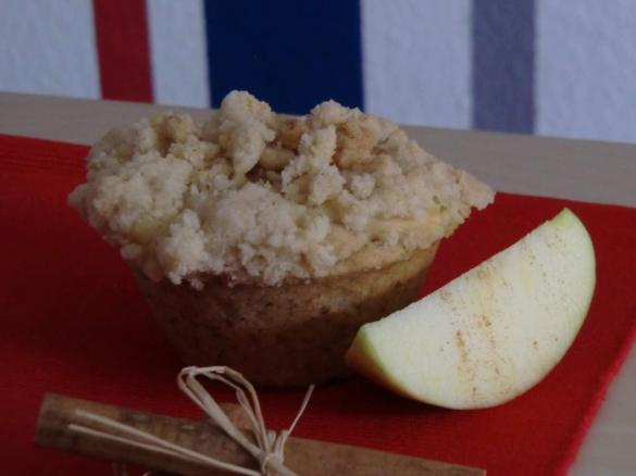 Apfel-Streusel-Cupcakes mit Puddingcreme
