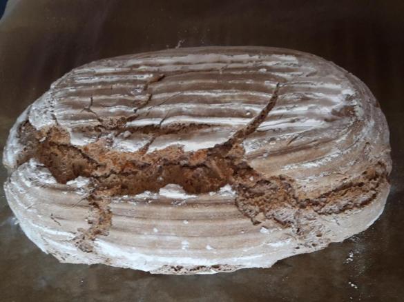 Dinkel- Roggen- Mischbrot