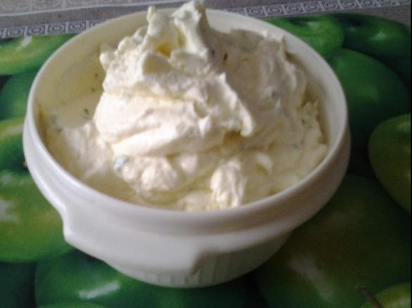 Party Brunch Knoblauchbutter mit  Frischkäse "Rupfenbutter"