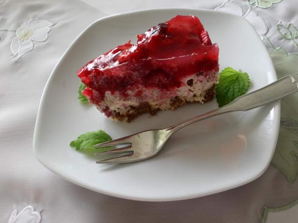 Himbeer-Nougat-Crunch-Torte 