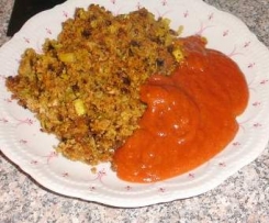 Auberginen-Couscous-Gratin an Tomatensoße