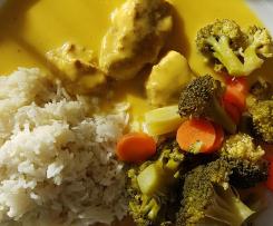 Mango-Curry-Hähnchen mit Reis und Gemüse
