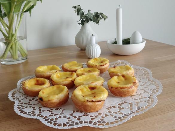 Pasteis de Nata (portugiesische Puddingtörtchen)