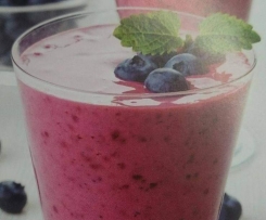 Beeren- Kefir- Smoothie mit Minze
