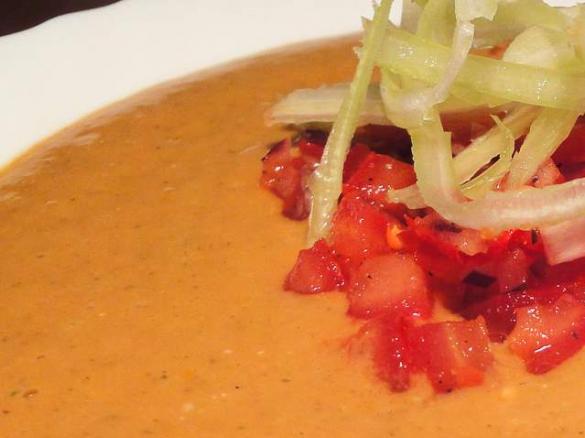 Tomatensuppe a la et