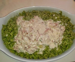 Spinatspätzle mit Schinken-Sahne-Sauce