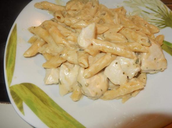 Penne-Hühnchen Alfredo
