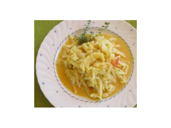 Weißkohl in Erdnuss- Soße