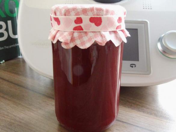 Rote Vier-Beeren-Marmelade