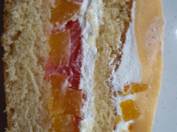 Joghurt-Sahne mit Pfirsiche