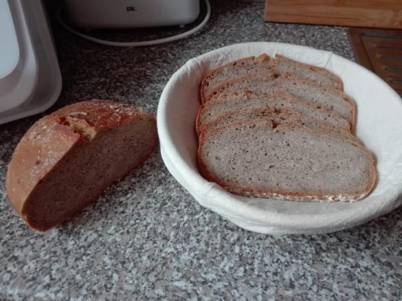 Sauerteigbrot mit Hefewasser