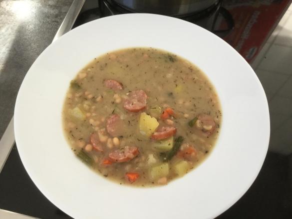 Weisse Bohnensuppe