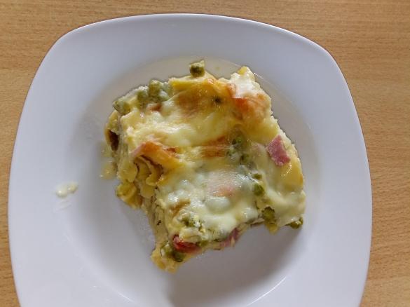 Tortelliniauflauf mit Erbsen & Kochschinken